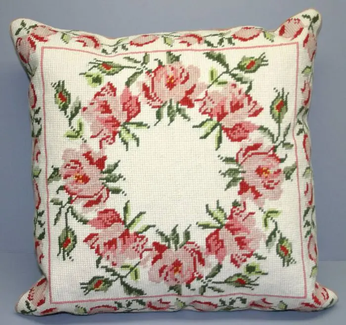 Christmas Wreath Needlepoint Cushion Cover