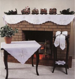 Elegant and classic, Golden Moments tablecloth can suit throughout the entire holiday season, Easter or even weddings. Easy-care Viscose & Polyester blend.