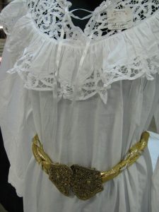 Ruffles&Ribbons Battenurg Lace Belted Dress