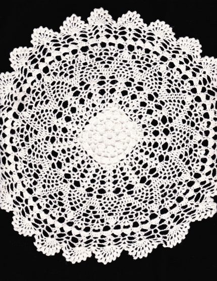 100% cotton lace pineapple stitch crochet lace doilies and runners