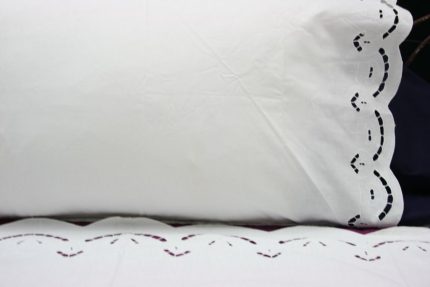 White Cotton Cutwork Tulips Top Sheet &cases_IMG1260