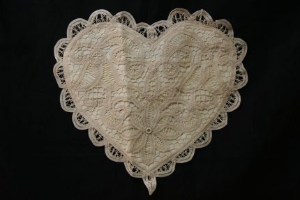 wSolid Batten Heart shaped cushion IMG0473