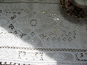Great Wall pure linen Full cutwork embroidered doily.