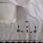 Crochet & Daisies cotton sheet set with hand crocheted trim pillow case