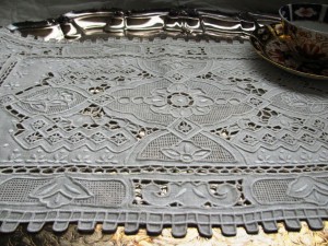Great Wall pure linen Full cutwork embroidered doily.