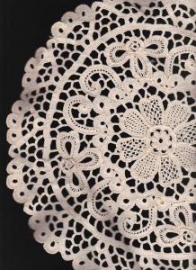 Italian New Venice Lace Crochet 14in doily Vintage 1950 desigm