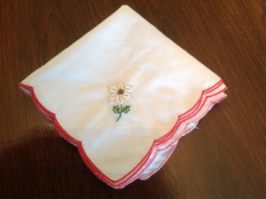 White Poinsettia Dinner size18" Napkins in set of 4. Easy care Cotton & Polyester blend.