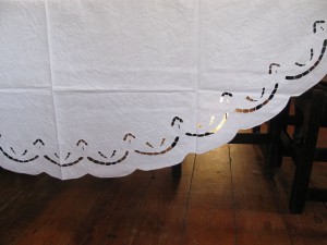 Cutwork Tulips Embroidered Cotton tablecloth in square, round or oblong shapes.