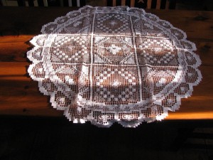 Hand knotted Tuscany Lace Round shape table topper.