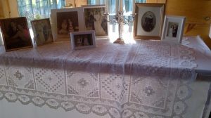 Unique Italian Modano Tuscan Filet Lace or Hand-knotted Tuscany Lace Tablecloth. 