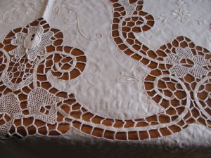 Daffodils Reticella Lace Tablecloth in Ecru colour with hand embroidered decoration.